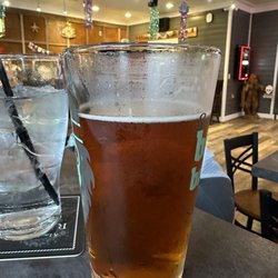 Surfhouse Pub & Cafe - Camas Brewing Vienna Lager