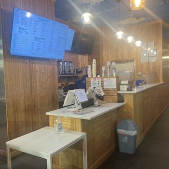 Bingo Tea - Inside - Bubble Tea Near Me - Homer Glen, Illinois