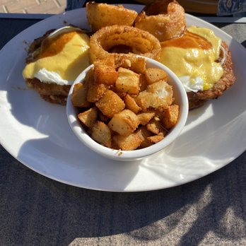Hash Kitchen Arcadia - Short rib Benedict - Breakfast & Brunch Near Me - Phoenix, Arizona