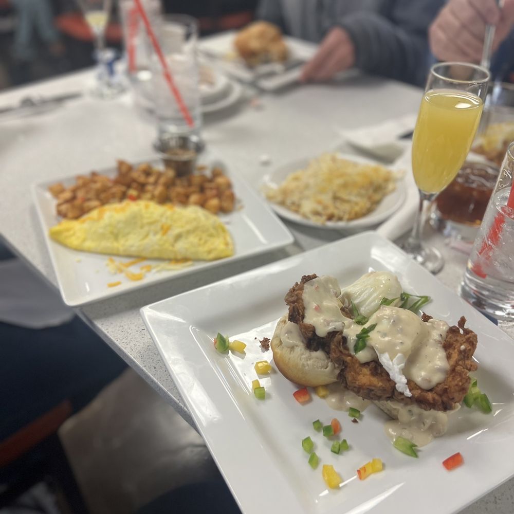 Ale's Kitchen - Ale's Chicken Benedict - Breakfast & Brunch Near Me - Midlothian, Texas