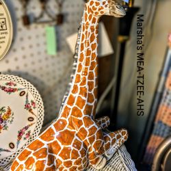 San Diego's Largest Vintage and Antique Mall - VINTAGE COLLECTION