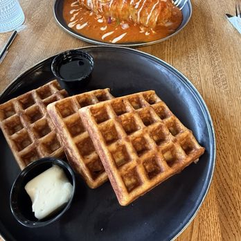 Pradera Brunch - Plain waffle plate - Breakfast & Brunch Near Me - Baldwin Park, California
