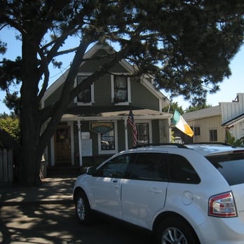 Patterson's Pub - Front view. - American Near Me - Mendocino, California Patterson's Pub - Front view. - American Near Me - Mendocino, California
