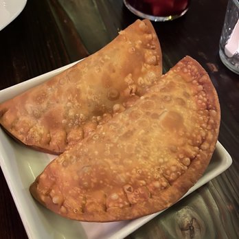Estragon - Empanadillas de Pollo - Tapas Bars Near Me - Boston, Massachusetts