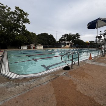 Big Stacy Pool - Swimming Pools Near Me - Austin, Texas Big Stacy Pool - Swimming Pools Near Me - Austin, Texas