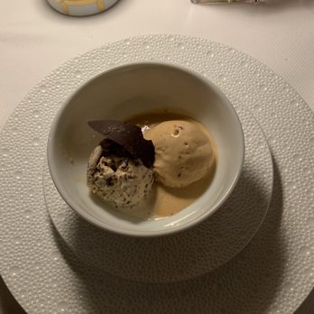 Charleston - Hazelnut chocolate & caramel toffee ice cream - New American Near Me - Baltimore, Maryland