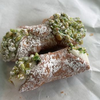 D'amato's Bakery - Cannoli - Bakeries Near Me - Chicago, Illinois