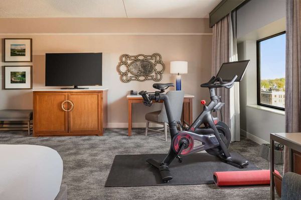 Hilton Lexington/Downtown by null