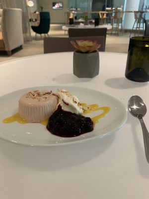 465 Bar and Restaurant by null