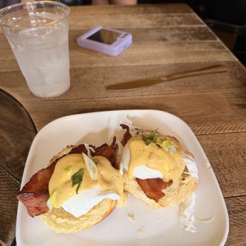 Vampire Cafe - Eggs Benedict - Cafes Near Me - New Orleans, Louisiana