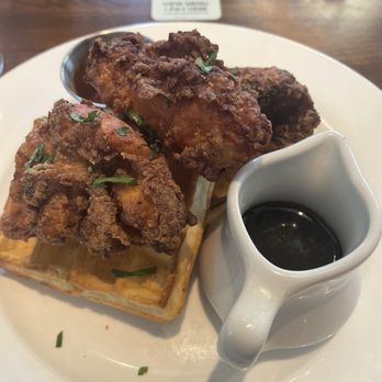 Earls Kitchen + Bar - Hot Crispy Chicken and Waffles - Cocktail Bars Near Me - Plano, Texas Earls Kitchen + Bar - Hot Crispy Chicken and Waffles - Cocktail Bars Near Me - Plano, Texas