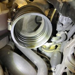 Motorenn Service Center - Oil should not be in here
