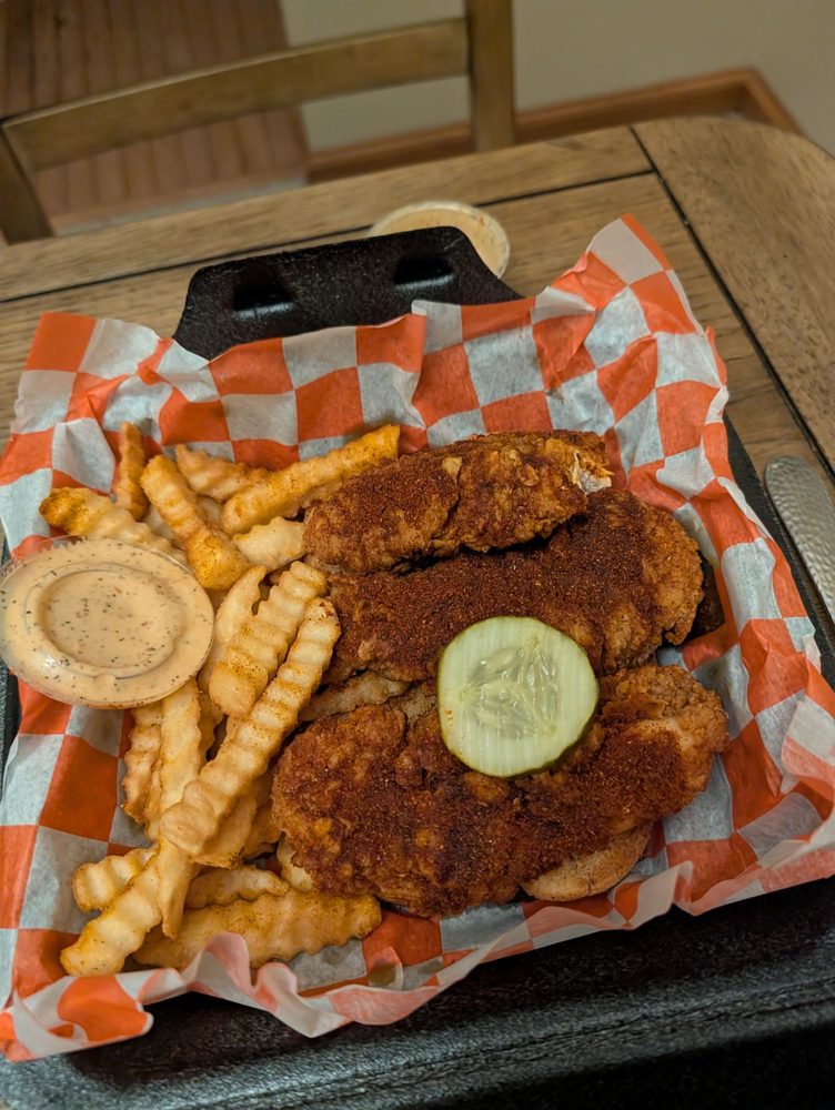 Louisiana’s Hot Chicken Logo