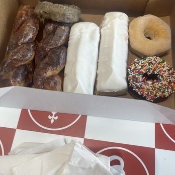 Donut Palace STL - Donuts - Donuts Near Me - Sunset Hills, Missouri