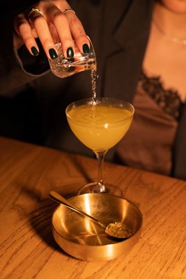 Bar Reyna by null