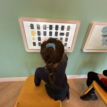 Hello Kids Dental - Before seeing doctor kids can play a few cognitively engaging games. - Pediatric Dentists Near Me - Tujunga, California