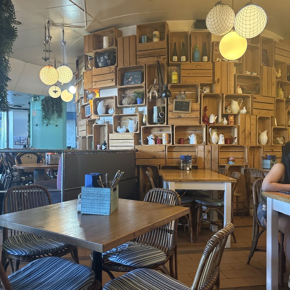Chicken Bar - Burgers Near Me - Barcelona, B Chicken Bar - Burgers Near Me - Barcelona, B