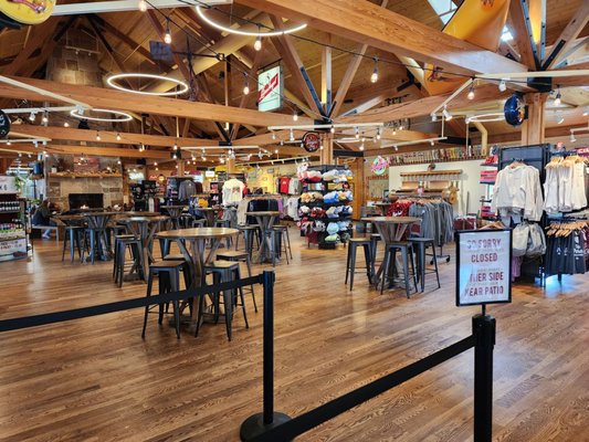 Leinie Lodge by null