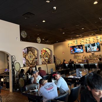 Papitos - seating near bar area - Mexican Near Me - Jonesboro, Arkansas Papitos - seating near bar area - Mexican Near Me - Jonesboro, Arkansas