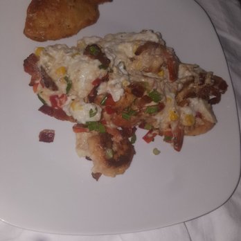 Appalachian Grill - Shrimp and grits - American Near Me - Cartersville, Georgia