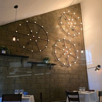 Four Bricks By La Crosta - Italian Near Me - Whittier, California