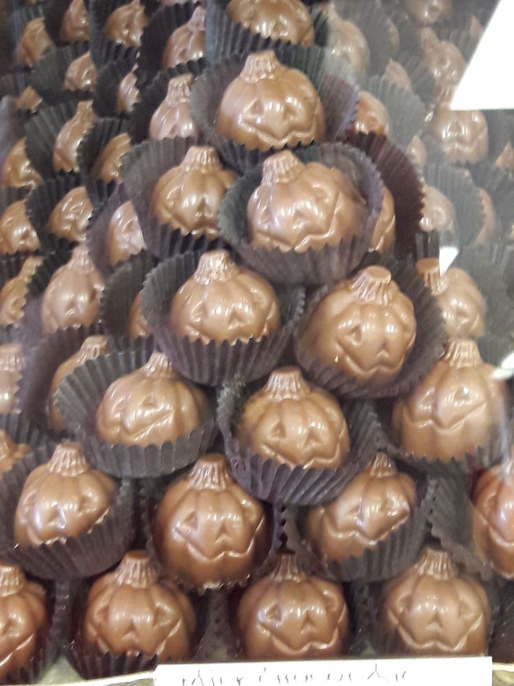 Daffin’s Candies 29 Photos & 27 Reviews Candy Stores 496 E State