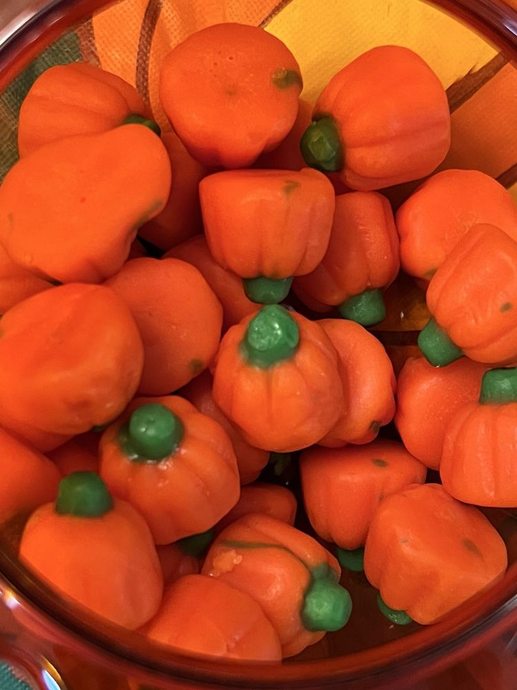 Zachary Confections Logo