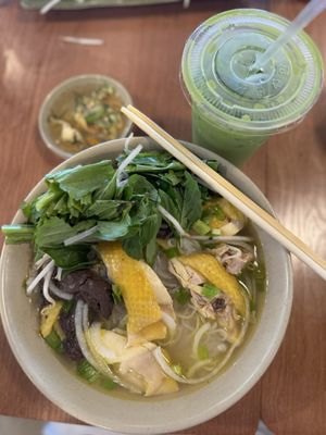 Pho Ga Thanh Thanh by null