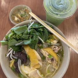 Pho Ga Thanh Thanh - Chicken Leg Pho