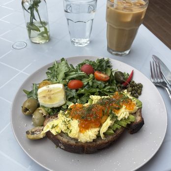 Papille Gustative - Uni Avocado Rye - Coffee & Tea Near Me - Santa Monica, California Papille Gustative - Uni Avocado Rye - Coffee & Tea Near Me - Santa Monica, California