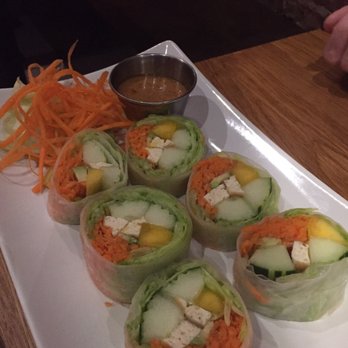 Dannee Thai - Tofu vegetable rolls with peanut sauce - Thai Near Me - Brooklyn, New York