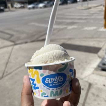 Amy's Ice Creams - Mexican Vanilla Ice Cream - Ice Cream & Frozen Yogurt Near Me - Austin, Texas