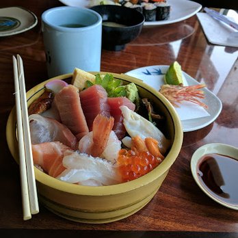 Sushi Tomi - Extra Special Chirash - Sushi Bars Near Me - Mountain View, California Sushi Tomi - Extra Special Chirash - Sushi Bars Near Me - Mountain View, California