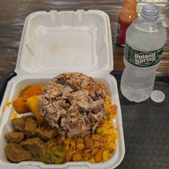 Criollisimo Restaurant - Spanish Near Me - New Britain, Connecticut