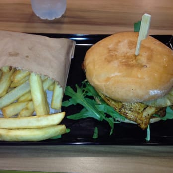 Lashings Gourmet Takeaway - Moroccan chicken burger - Burgers Near Me - Brighton-Le-Sands, NSW
