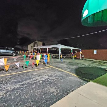 Paddy's - Patio in Back - Bars Near Me - Crest Hill, Illinois