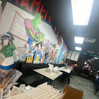 Ramen vs Pho - Seating area - Vietnamese Near Me - Fresno, California Ramen vs Pho - Seating area - Vietnamese Near Me - Fresno, California