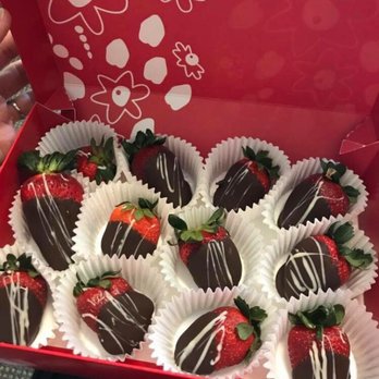 Edible Arrangements - What I actually got. Terrible! - Florists Near Me - Kennesaw, Georgia Edible Arrangements - What I actually got. Terrible! - Florists Near Me - Kennesaw, Georgia