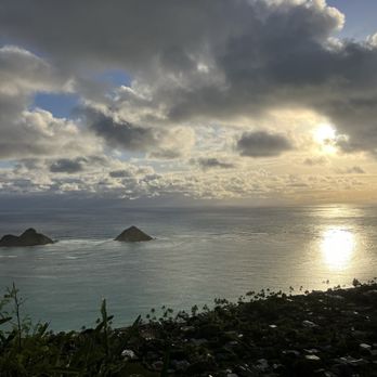 Lanikai Pillbox Hike - Hiking Near Me - Kailua, Hawaii Lanikai Pillbox Hike - Hiking Near Me - Kailua, Hawaii