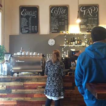 Brewed Cafe & Pub - The bar area where you order and pick up your drink. - Coffee & Tea Near Me - Vancouver, Washington