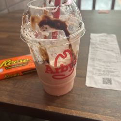 Arby's - Yummy Chocolate Shake
