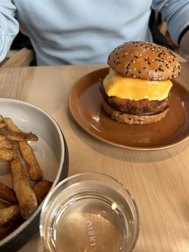 Littleleaf Luncheonette Logo