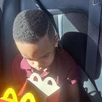 Moore's Barber Shop - Always great with my son! - Barbers Near Me - Arlington, Virginia Moore's Barber Shop - Always great with my son! - Barbers Near Me - Arlington, Virginia