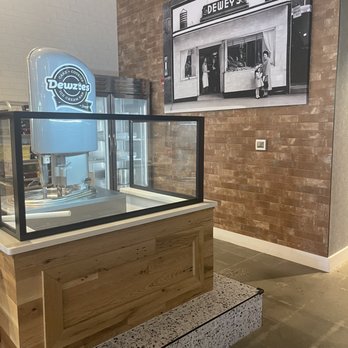 Dewey's Bakery - Desserts Near Me - Greensboro, North Carolina