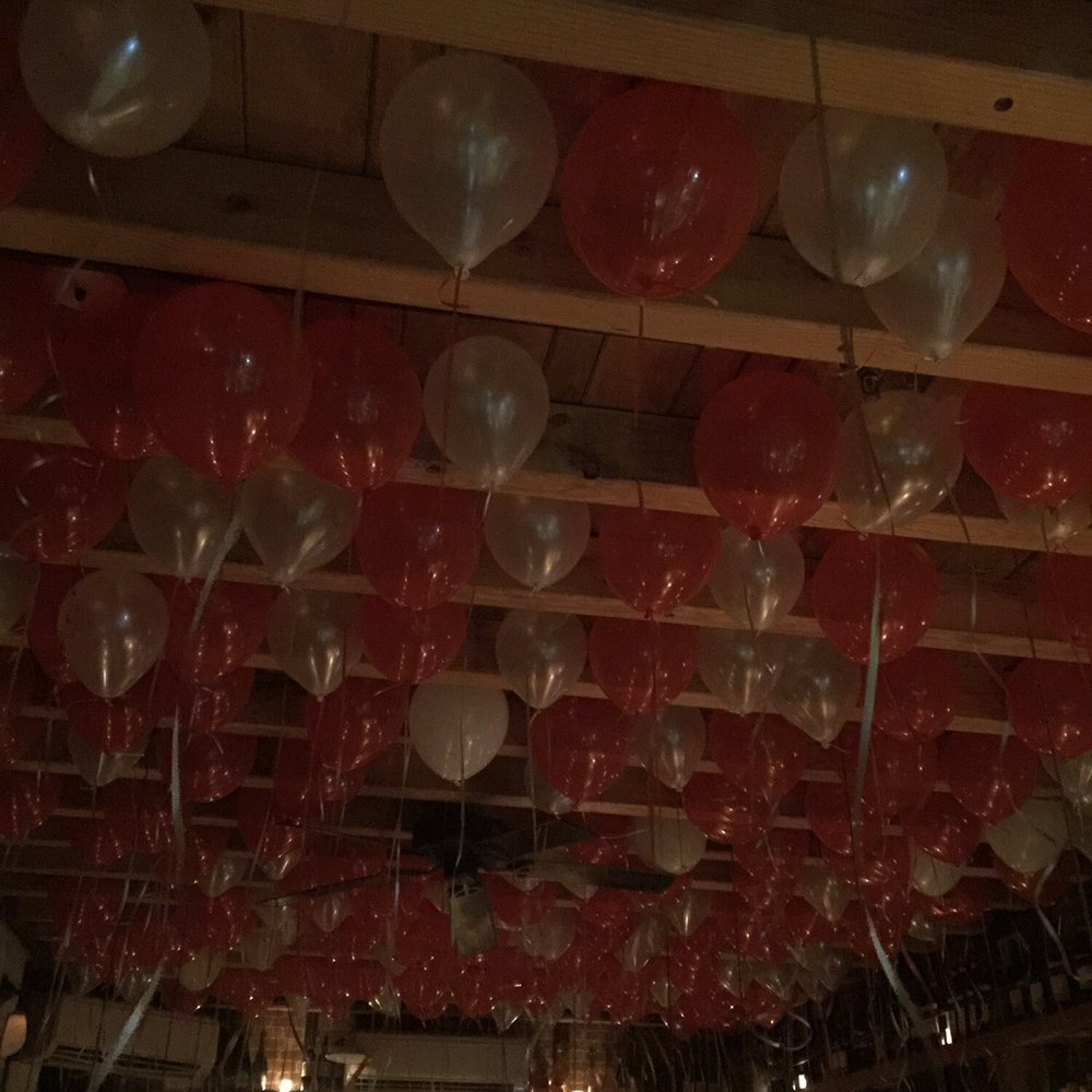 Cotenna - Balloons on V-day - Italian Near Me - New York, New York