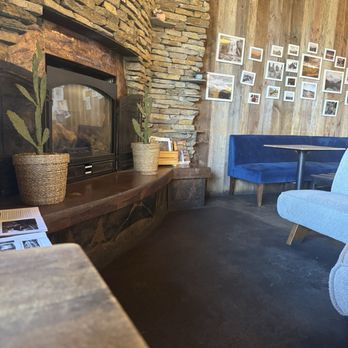 Looney Bean Coffee - Coffee & Tea Near Me - Mammoth Lakes, California
