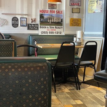 Debary Diner - They know the country is heading in the wrong direction! - Diners Near Me - Debary, Florida
