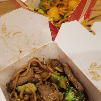honeygrow - Top: Spicy Garlic Stirfry  Bottom: Sesame Garlic Stirfry (whole wheat noodles) - Salad Near Me - Hoboken, New Jersey