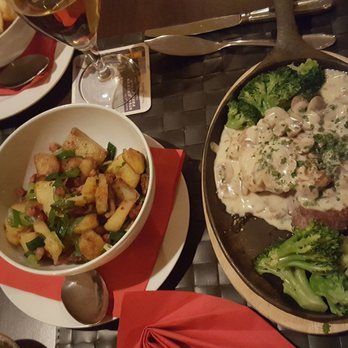 Alex - Alex Fleischplatte mit Broccoli und gebratenen Kartoffeln - Steakhouses Near Me - Ostseebad Heringsdorf, MV