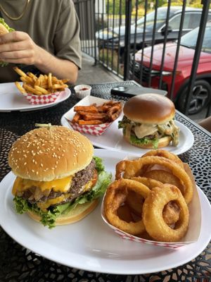 206 Burger Co. ( Lower Queen Ann ) by null